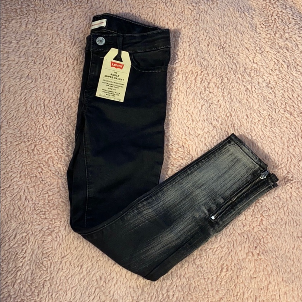 Girls’s Super Skinny 710 Levis